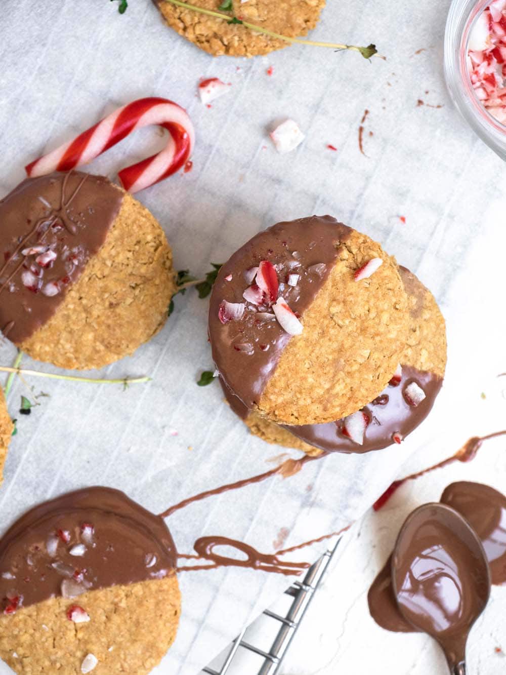 peppermint chocolate dipped digestives