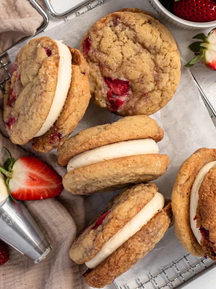 Fresh strawberry cookie sandwiches with lemon cheesecake filling