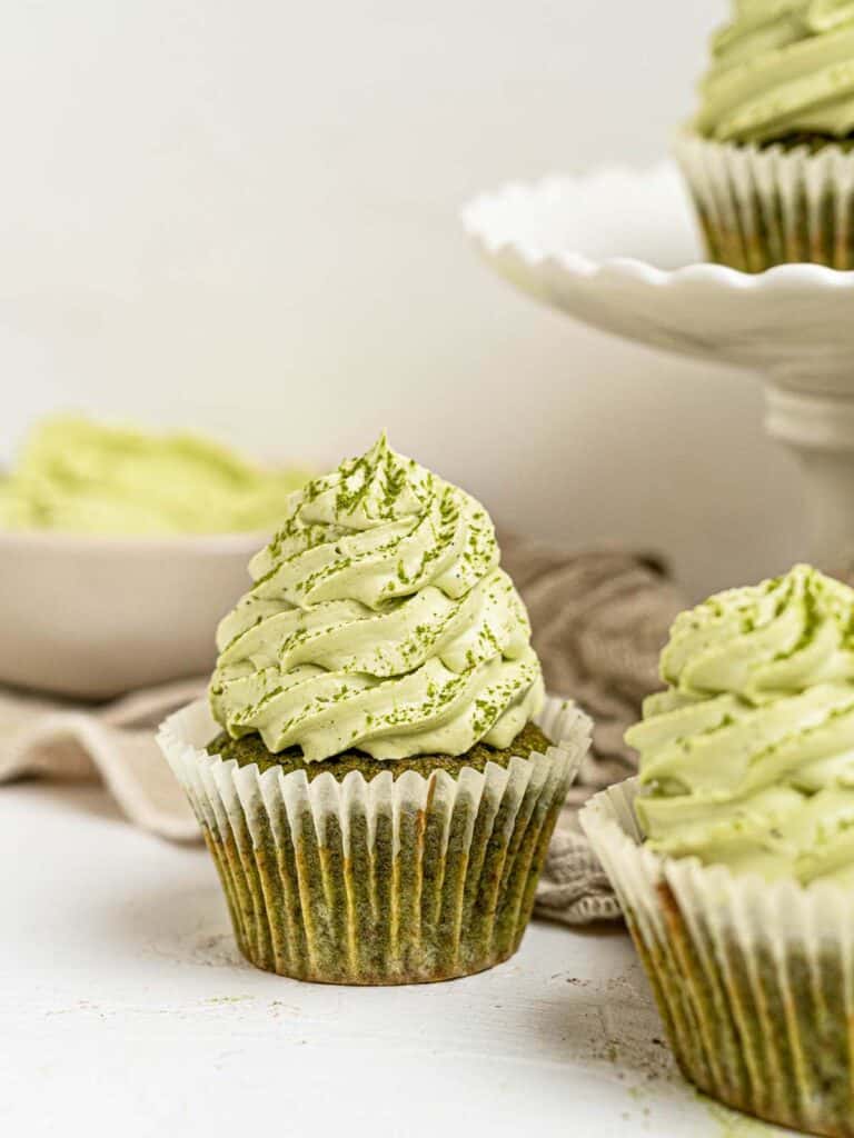  Matcha green tea cupcakes with whipped white chocolate ganache frosting