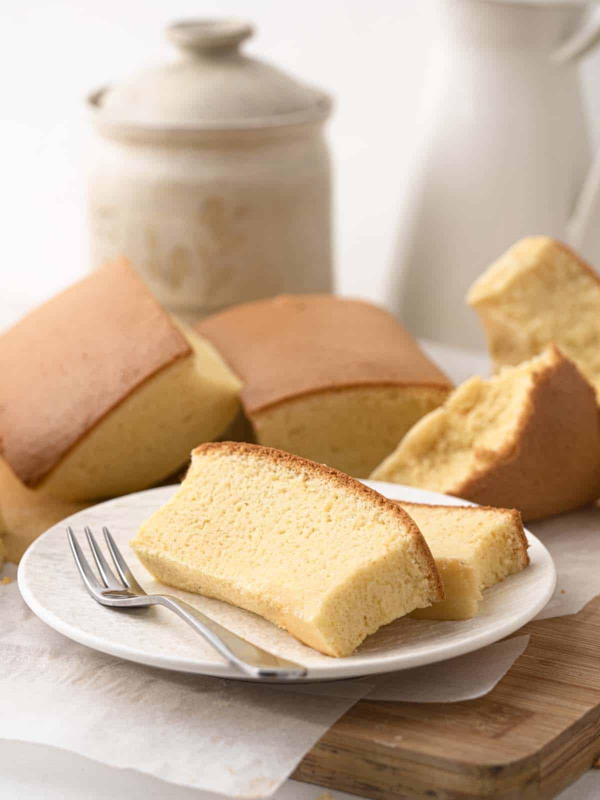 Taiwanese jiggly souffle castella sponge cake