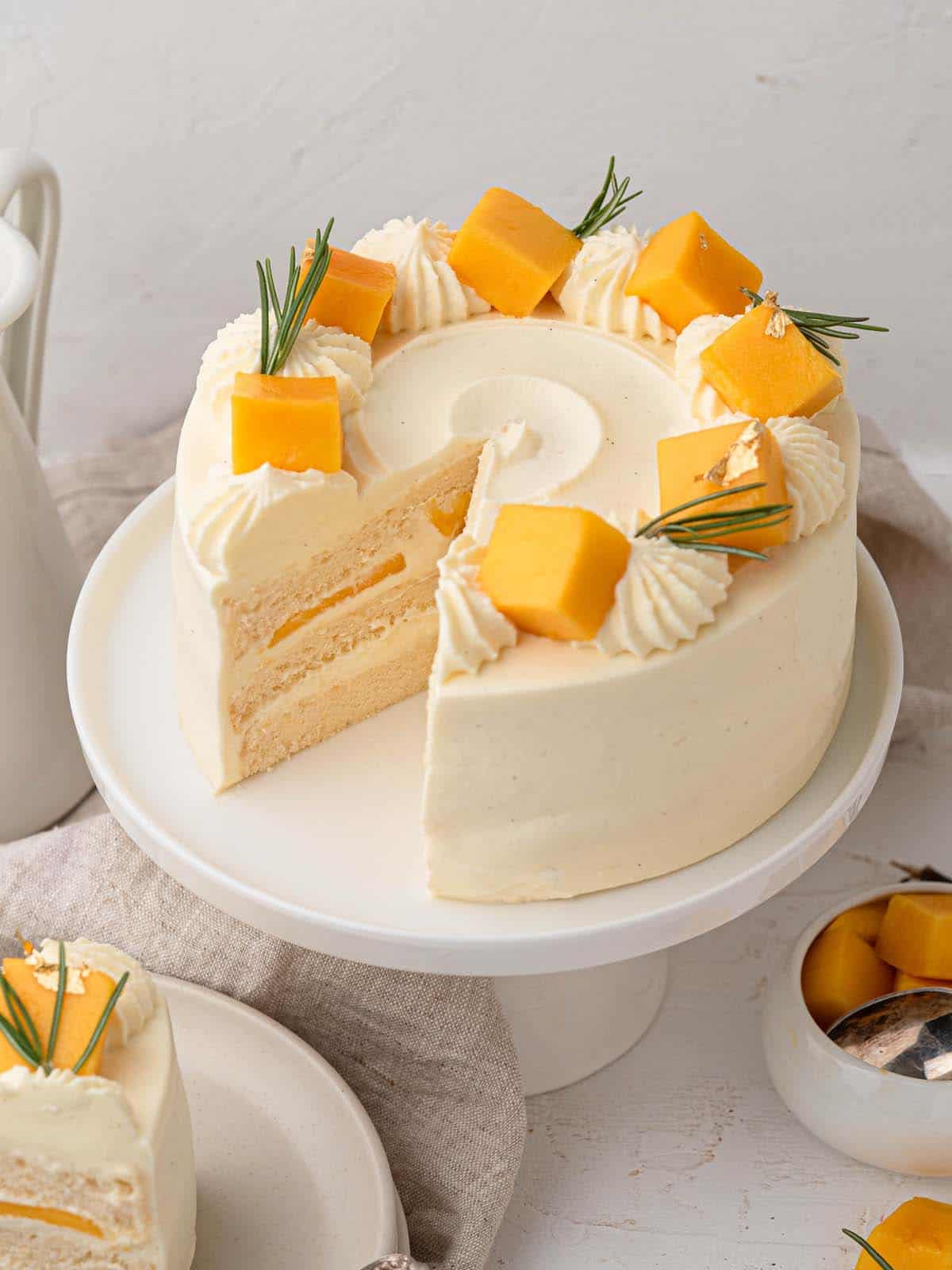 Asian bakery style Fresh mango and vanilla whipped cream cotton soft sponge cake