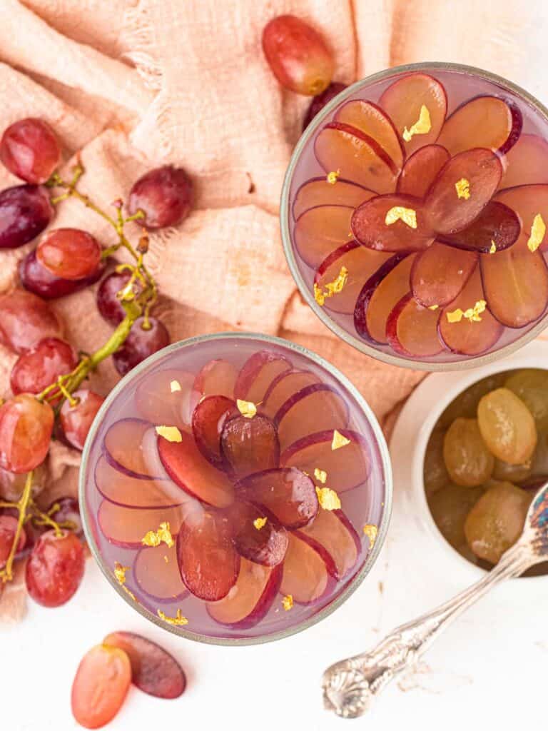 Peeled grape fruit jello