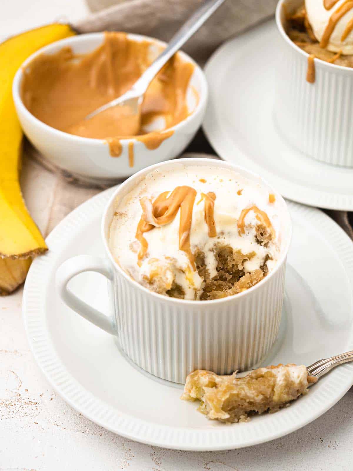 3 minute microwave banana bread mug cake with peanut butter