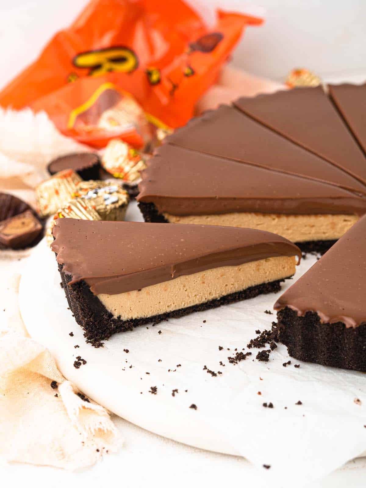 No-bake reese’s chocolate peanut butter tart with an oreo crust