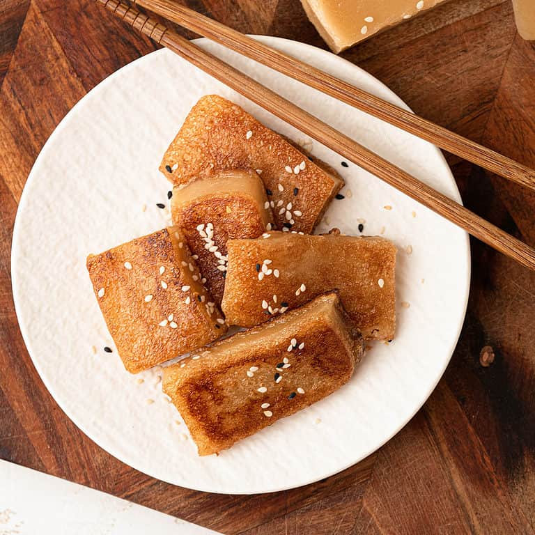 Nian Gao (Chinese Sweet Glutinous Rice Cake)