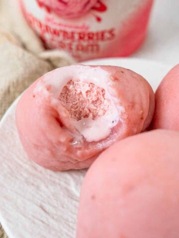 3 ingredient strawberry ice cream mochi