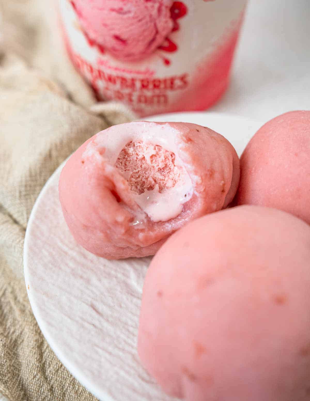 3 ingredient strawberry ice cream mochi 