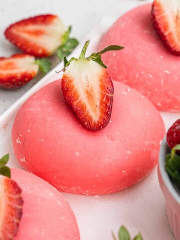 Vegan sugar-free strawberry mochi
